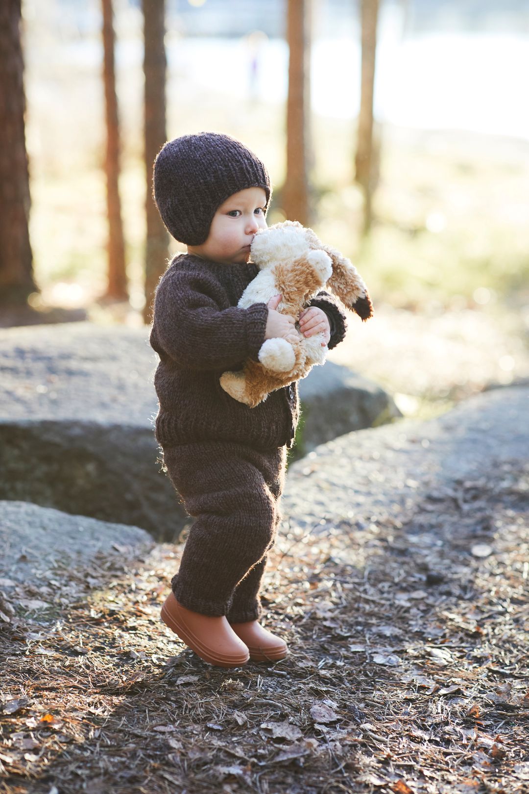 Strikkeoppskrift på luer til barn – Varme og fine design fra Rauma Garn