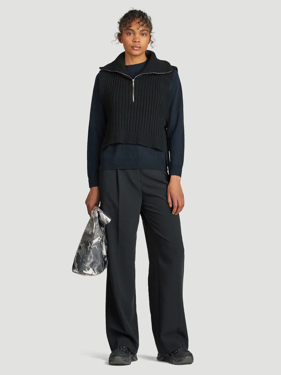 Hafjell Knit Bib