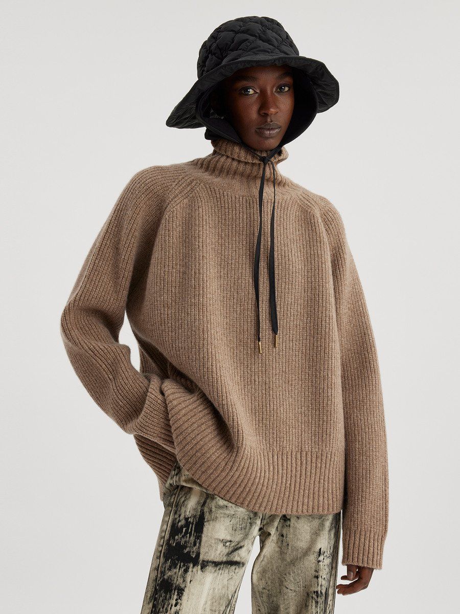 Furu Knit Sweater