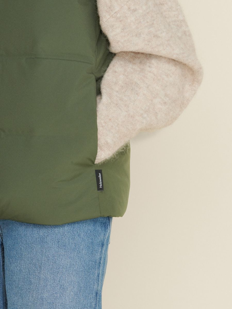 Diff Down Vest