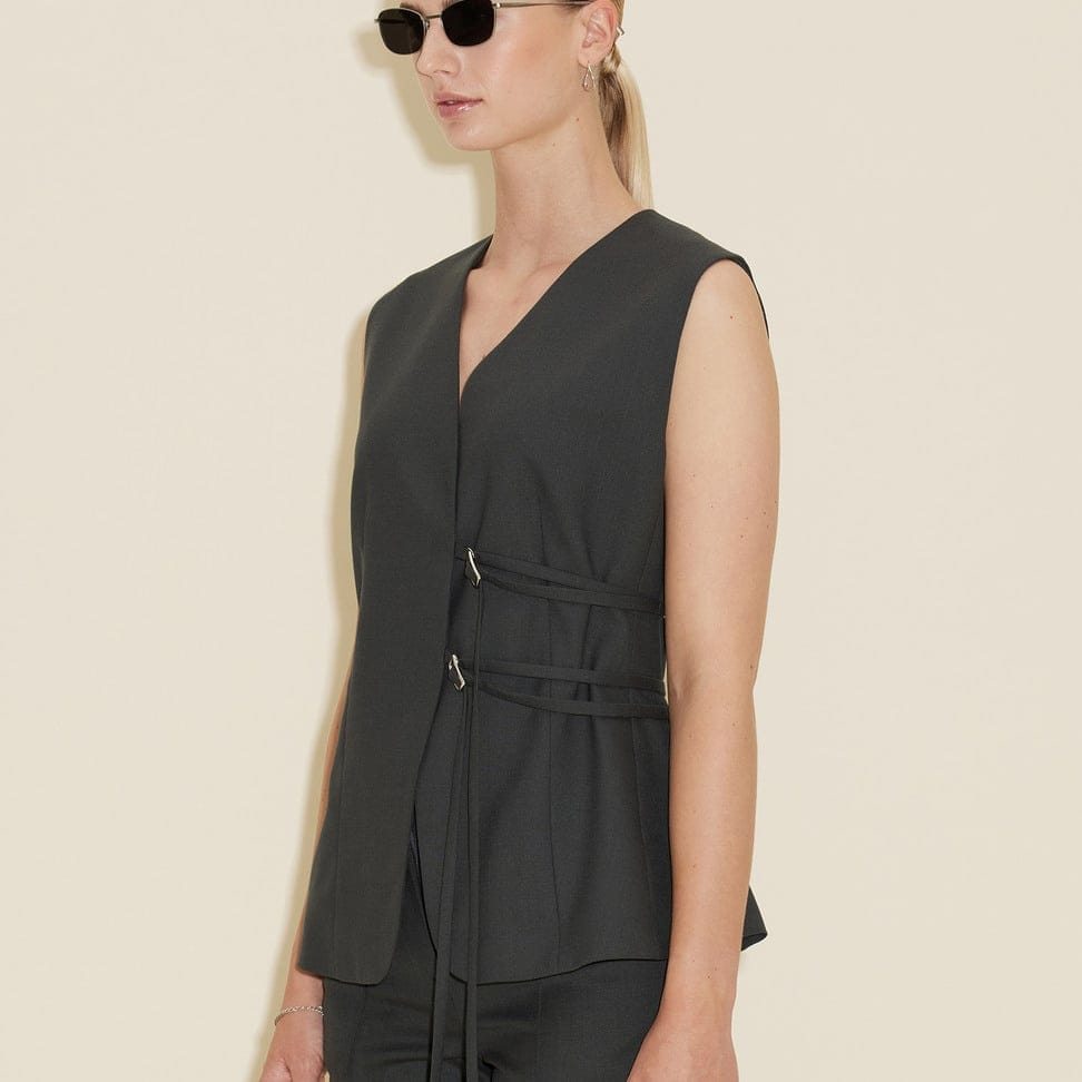 Crune Vest