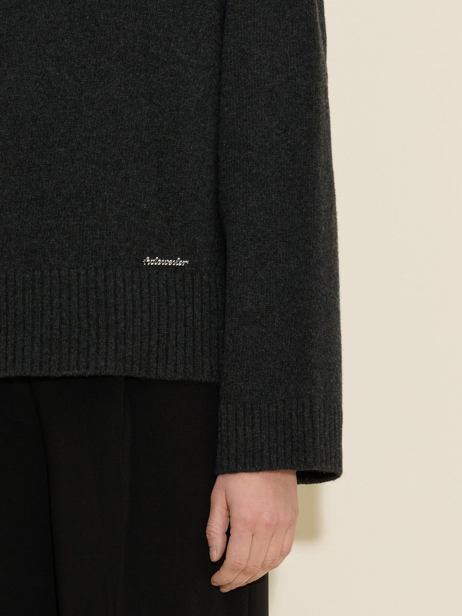 Lambswool knit Sweater