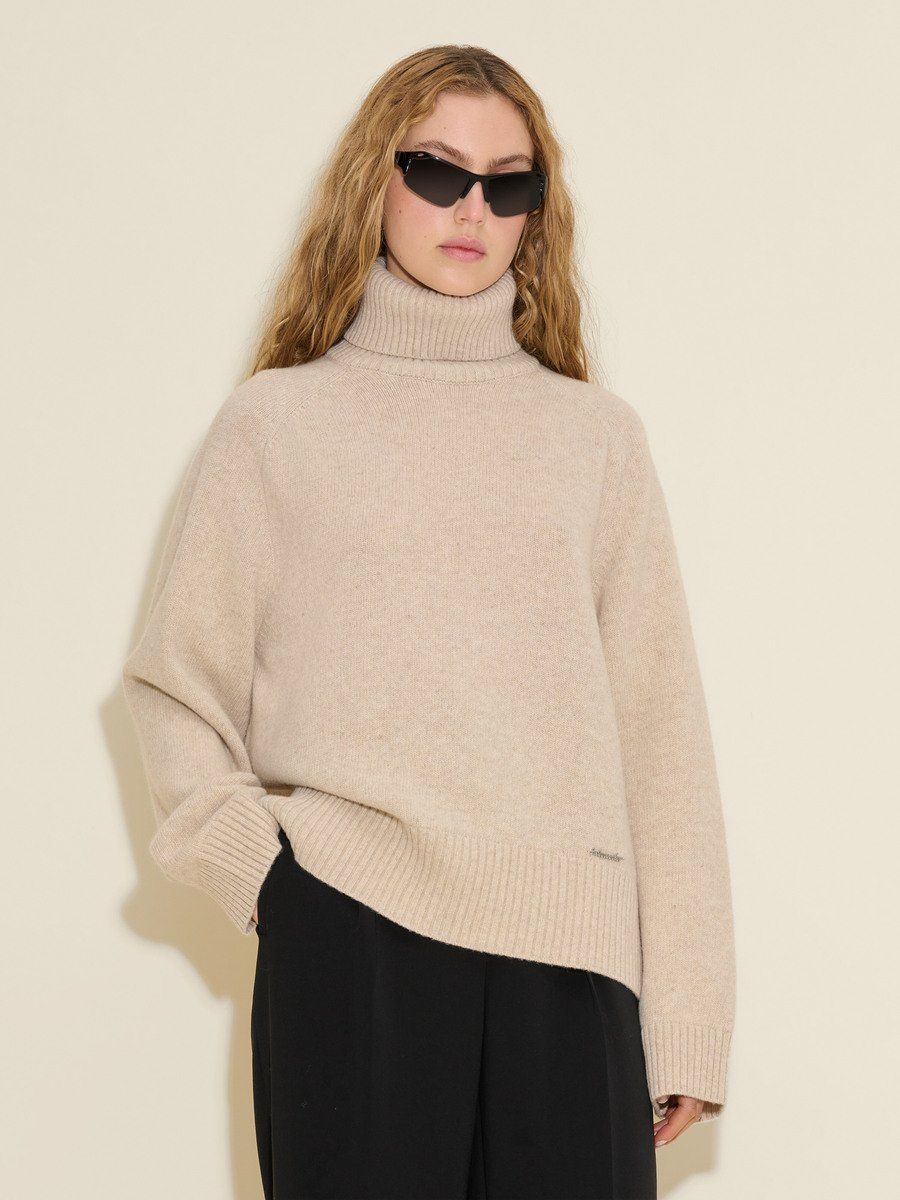 Lambswool Knit Turtle