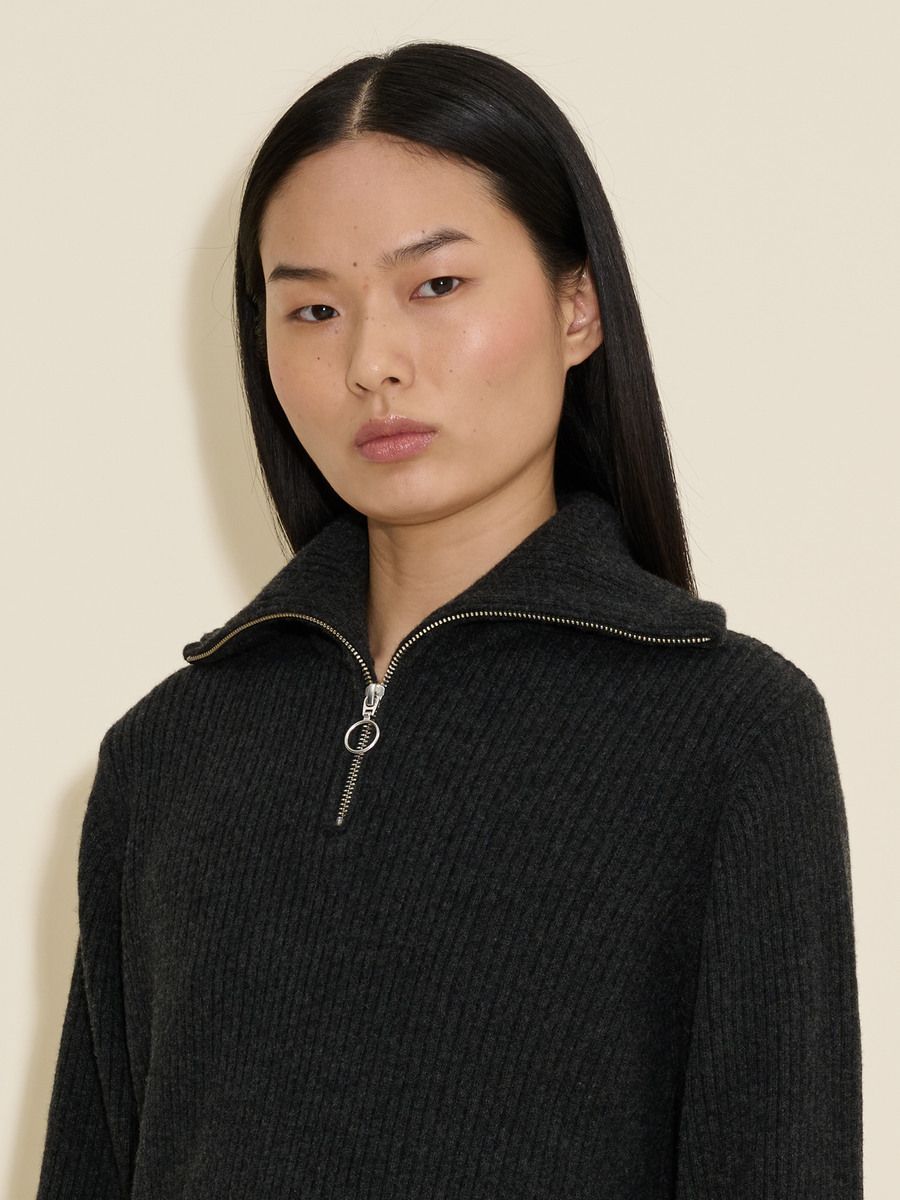 Lambswool Rib Zip Turtle