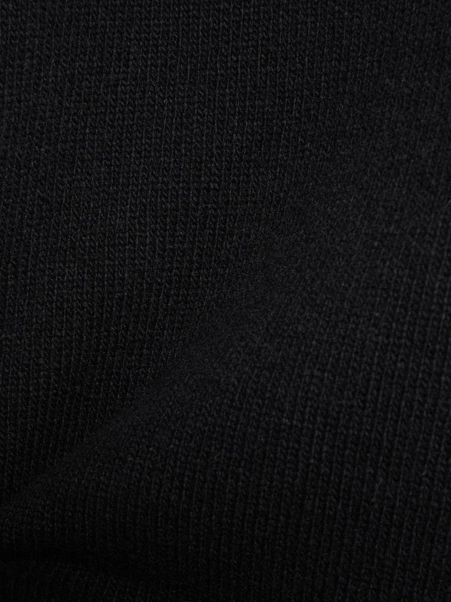 Dery Sweater
