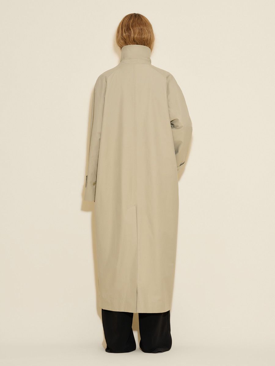 Elsa Mac Coat