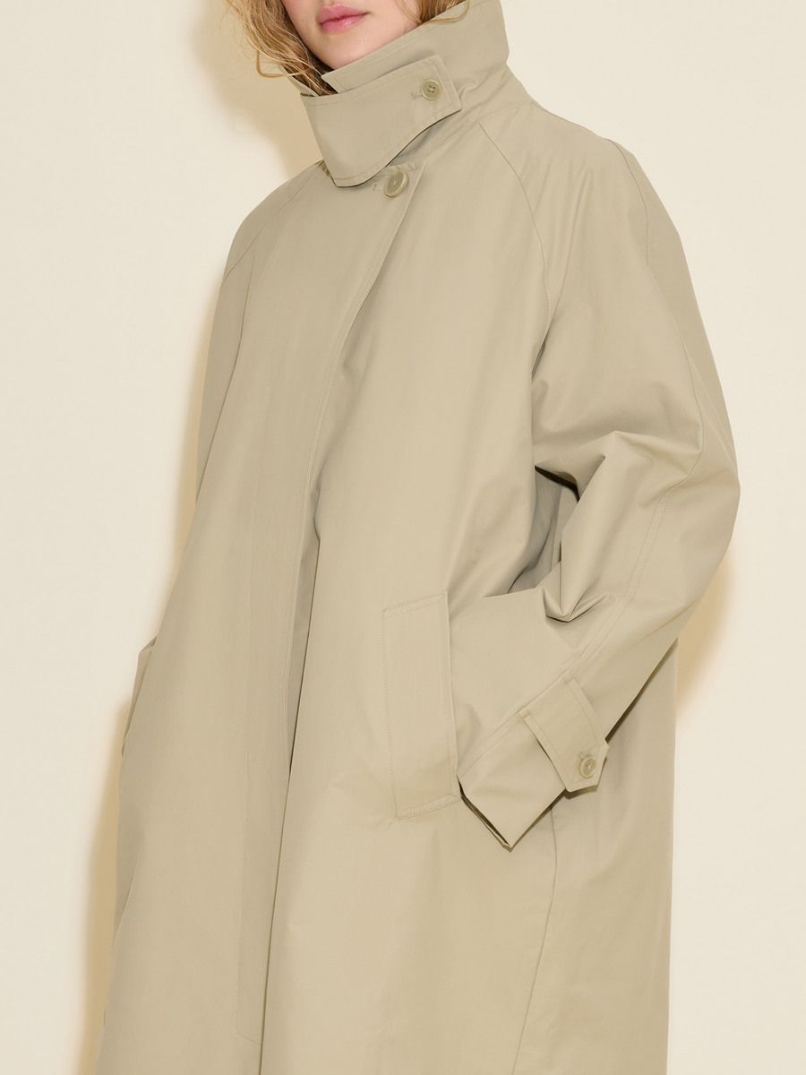 Elsa Mac Coat
