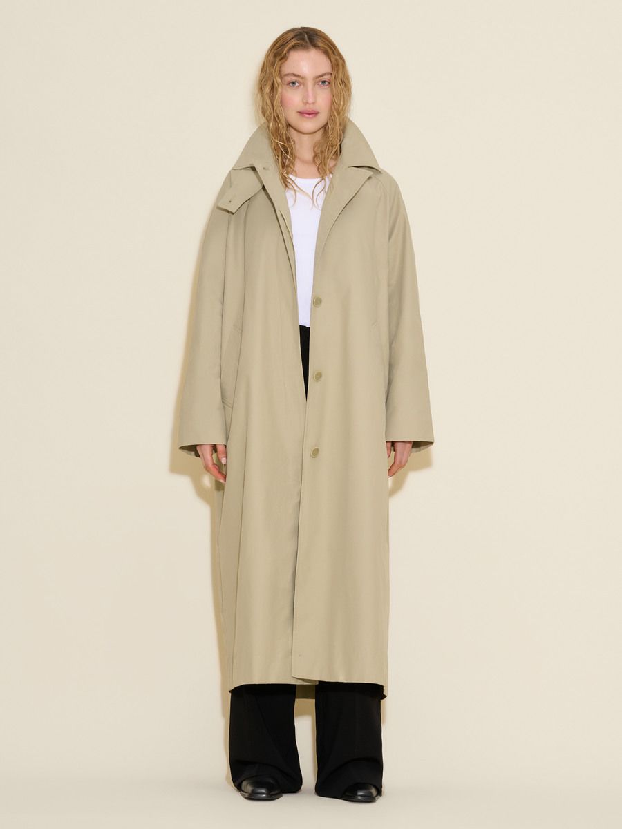 Elsa Mac Coat