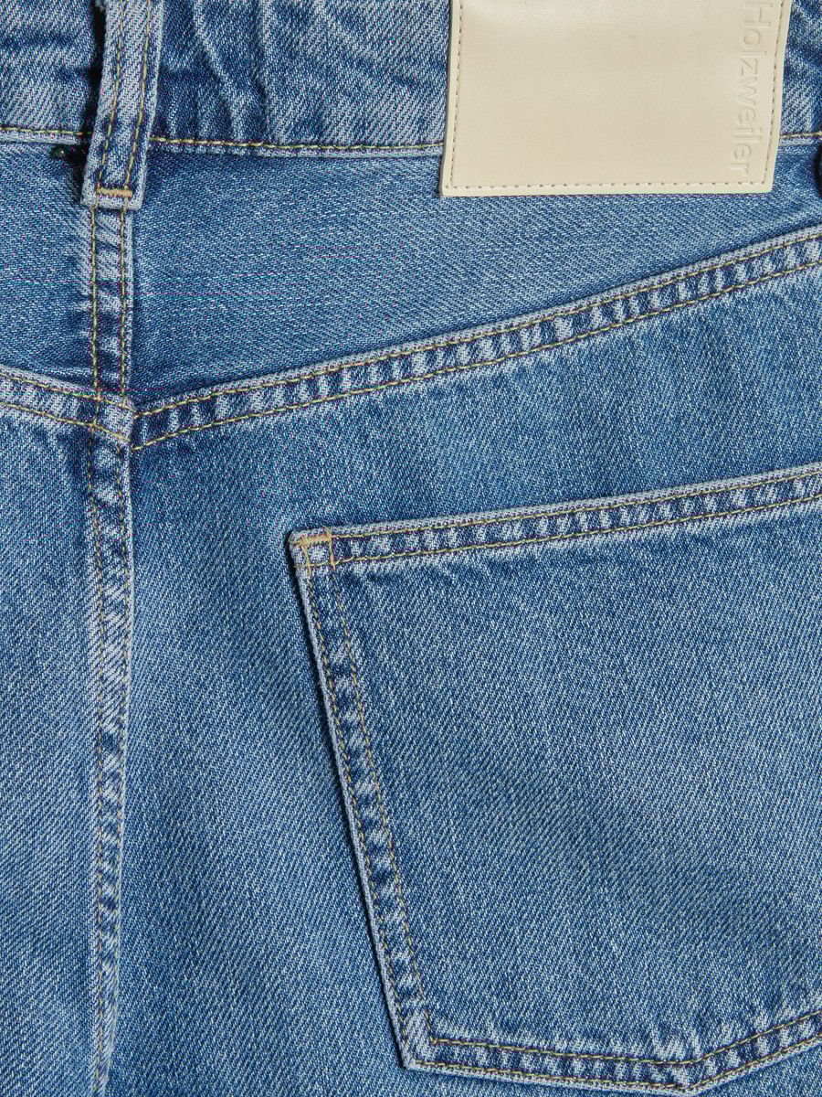 Straight Jeans
