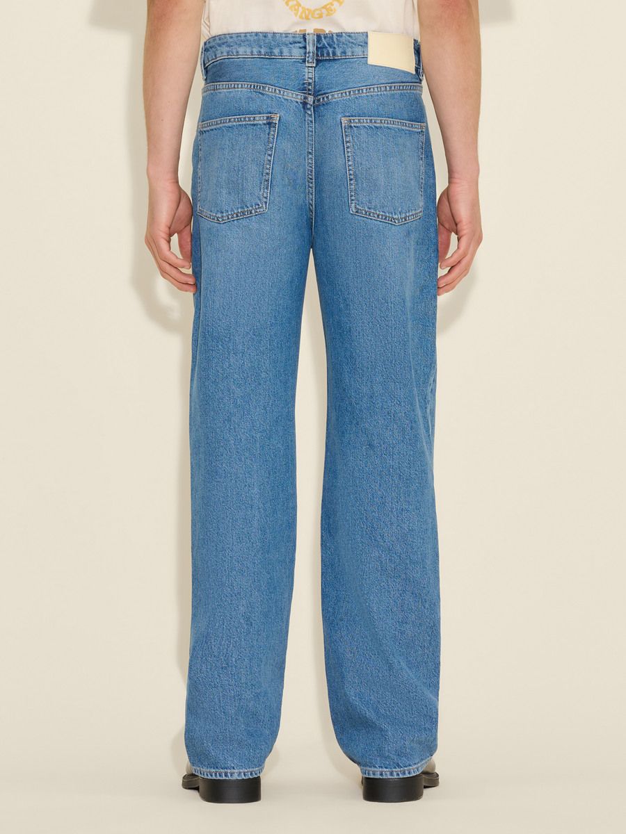 Straight Jeans
