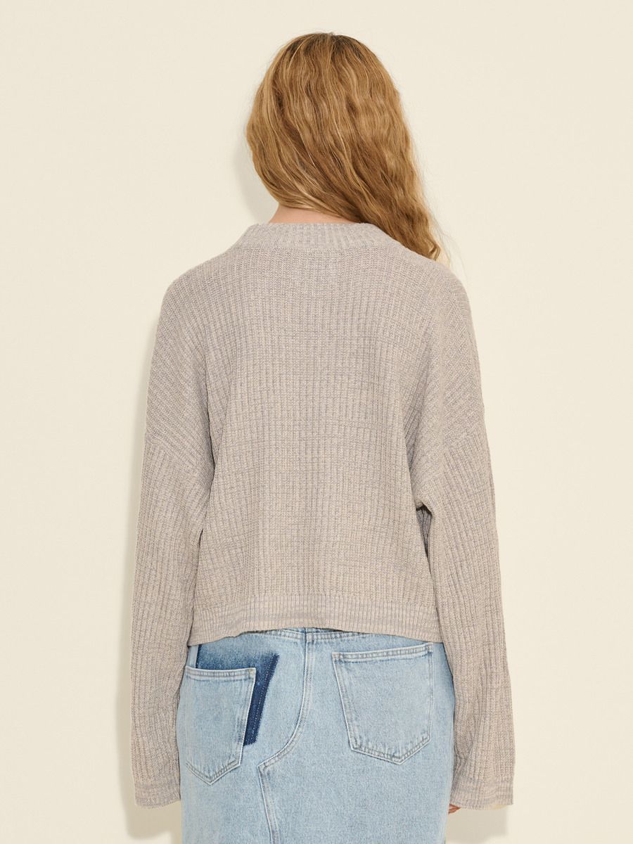 Line Sweater Neck
