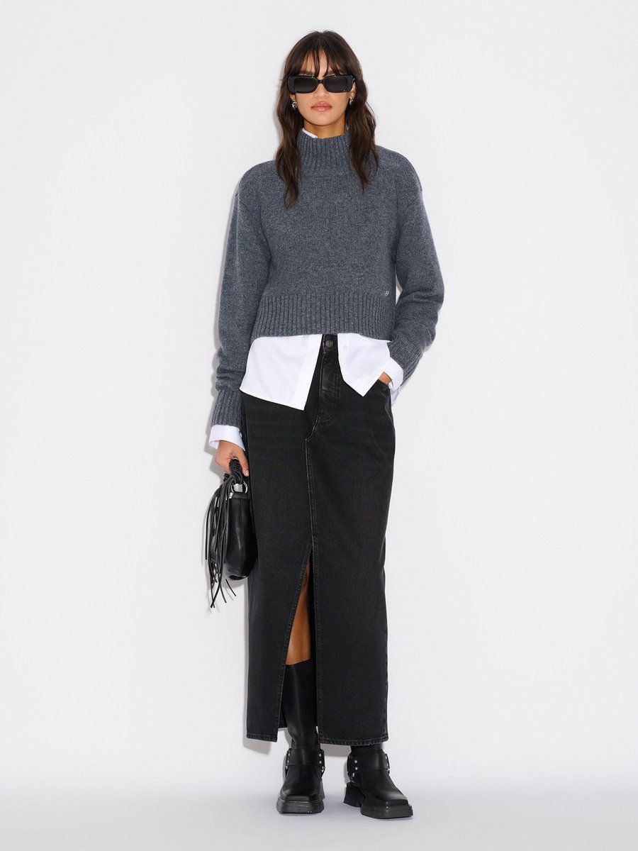 Wool Cropped Turtleneck