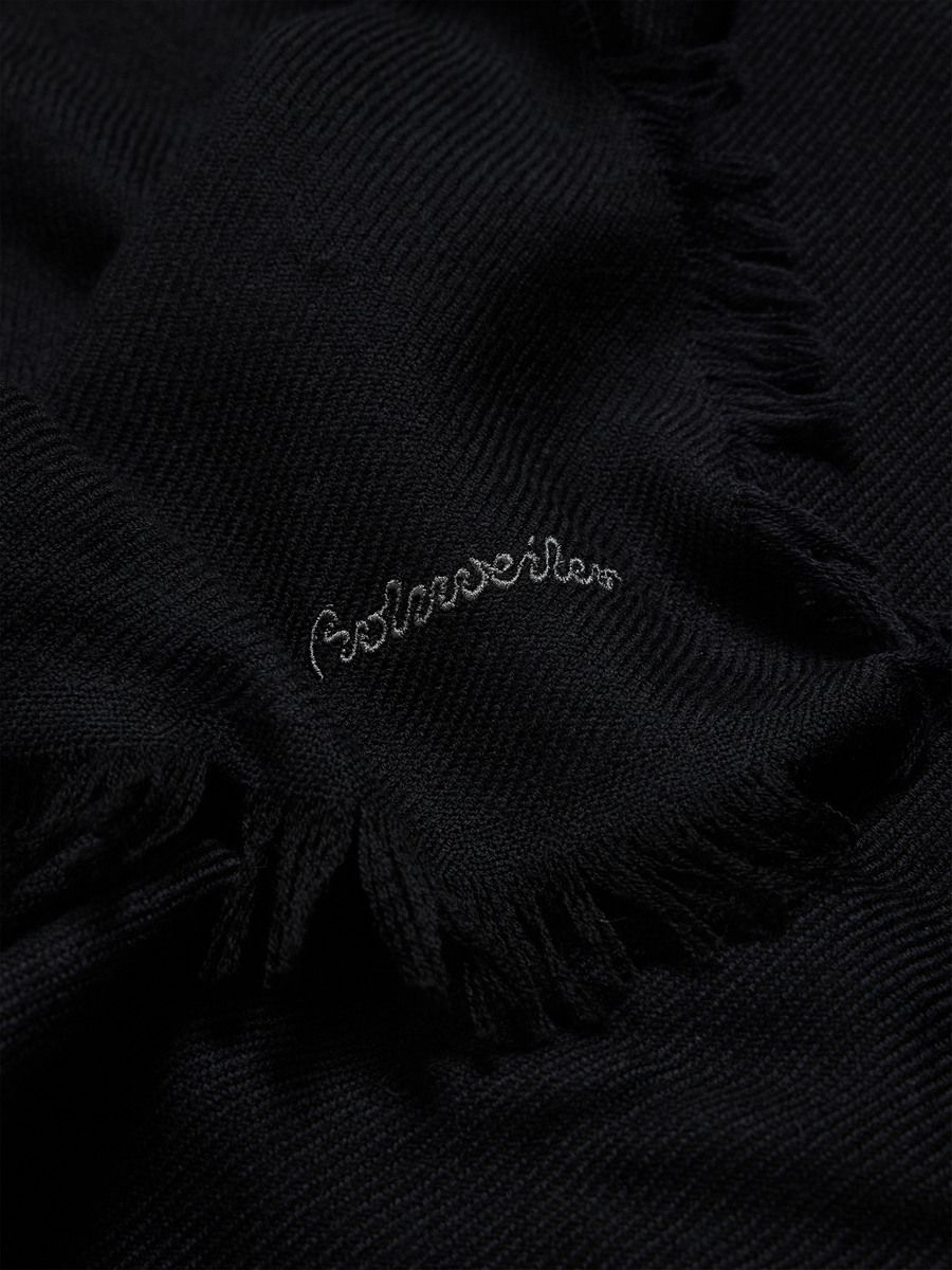 Fine Wool Scarf Fringed