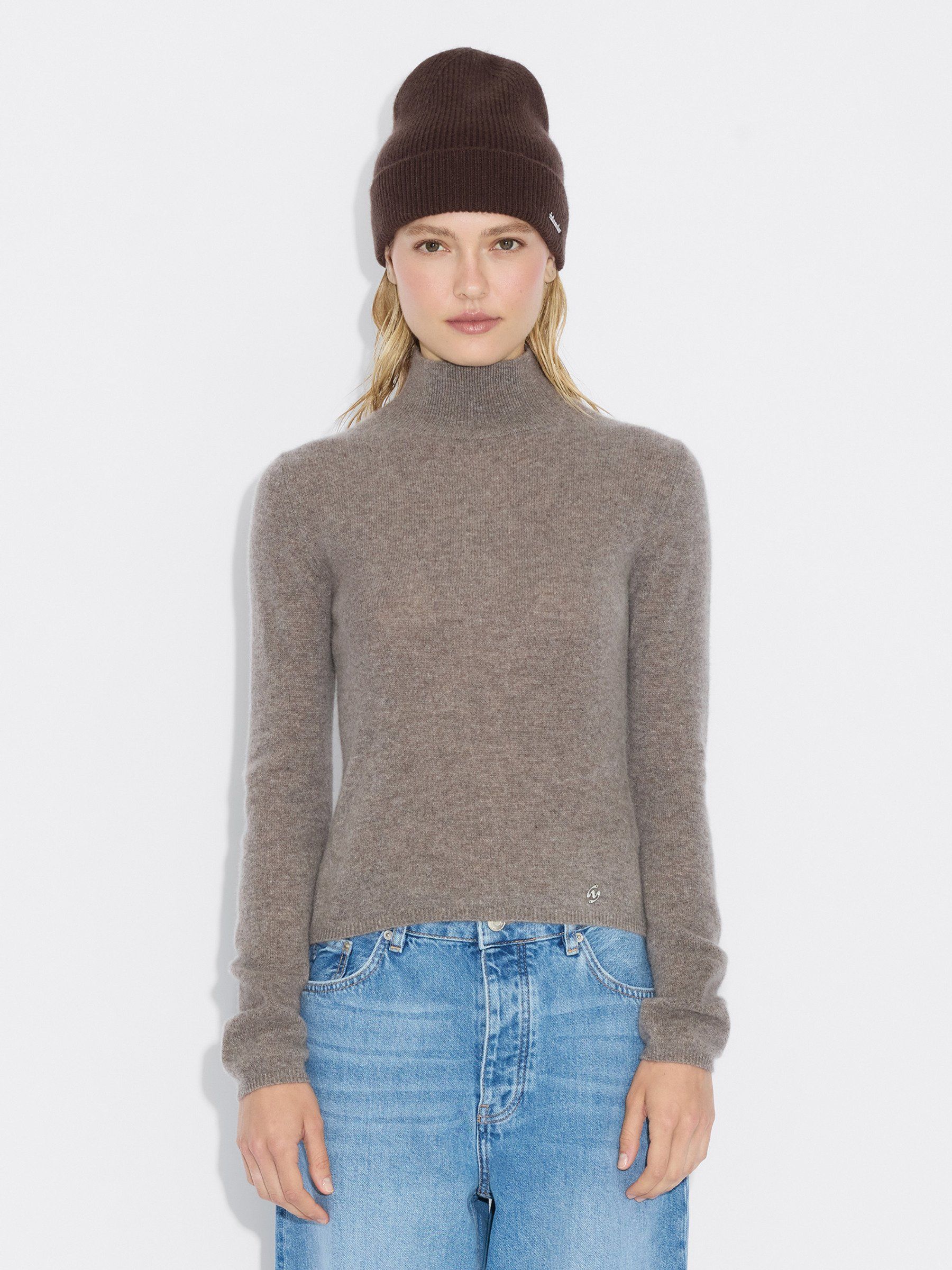 Cashmere Turtleneck