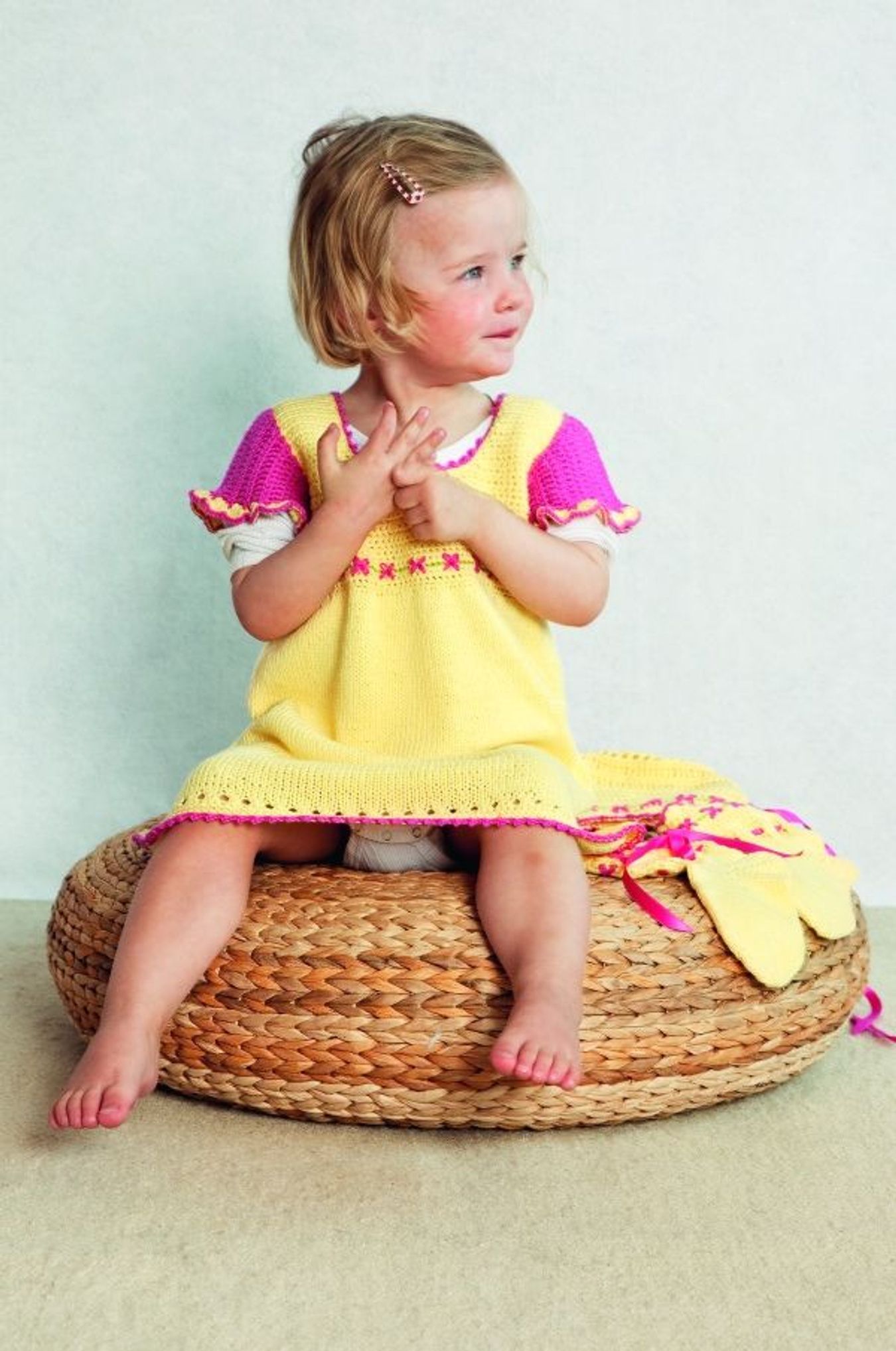 Baby Kjole, lue og sokker-Baby 16-15 - Kjole, lue og sokker