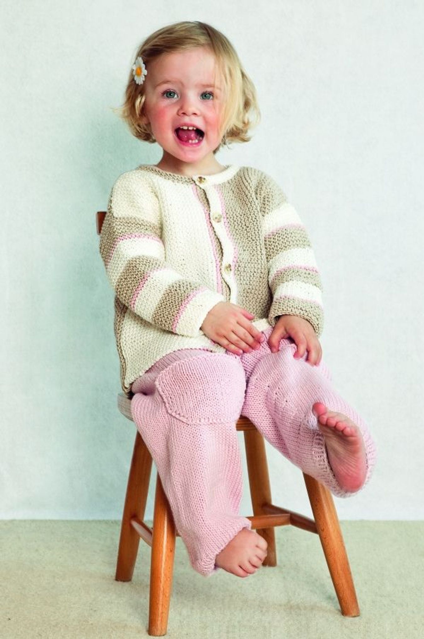 Baby Rettstrikket jakke og glattstrikket bukse-Baby 16-4 - Rettstrikket jakke og glattstrikket bukse