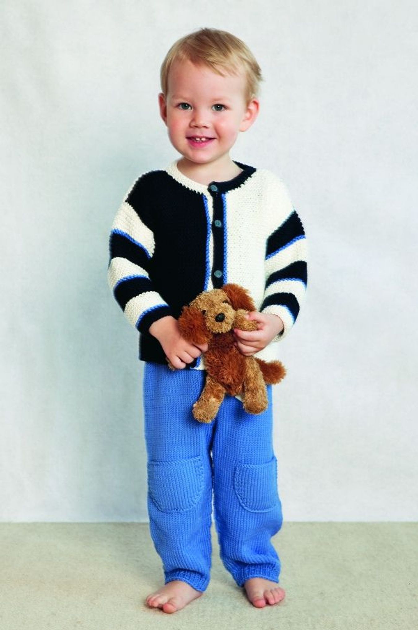Baby Rettstrikket jakke og glattstrikket bukse-Baby 16-4 - Rettstrikket jakke og glattstrikket bukse