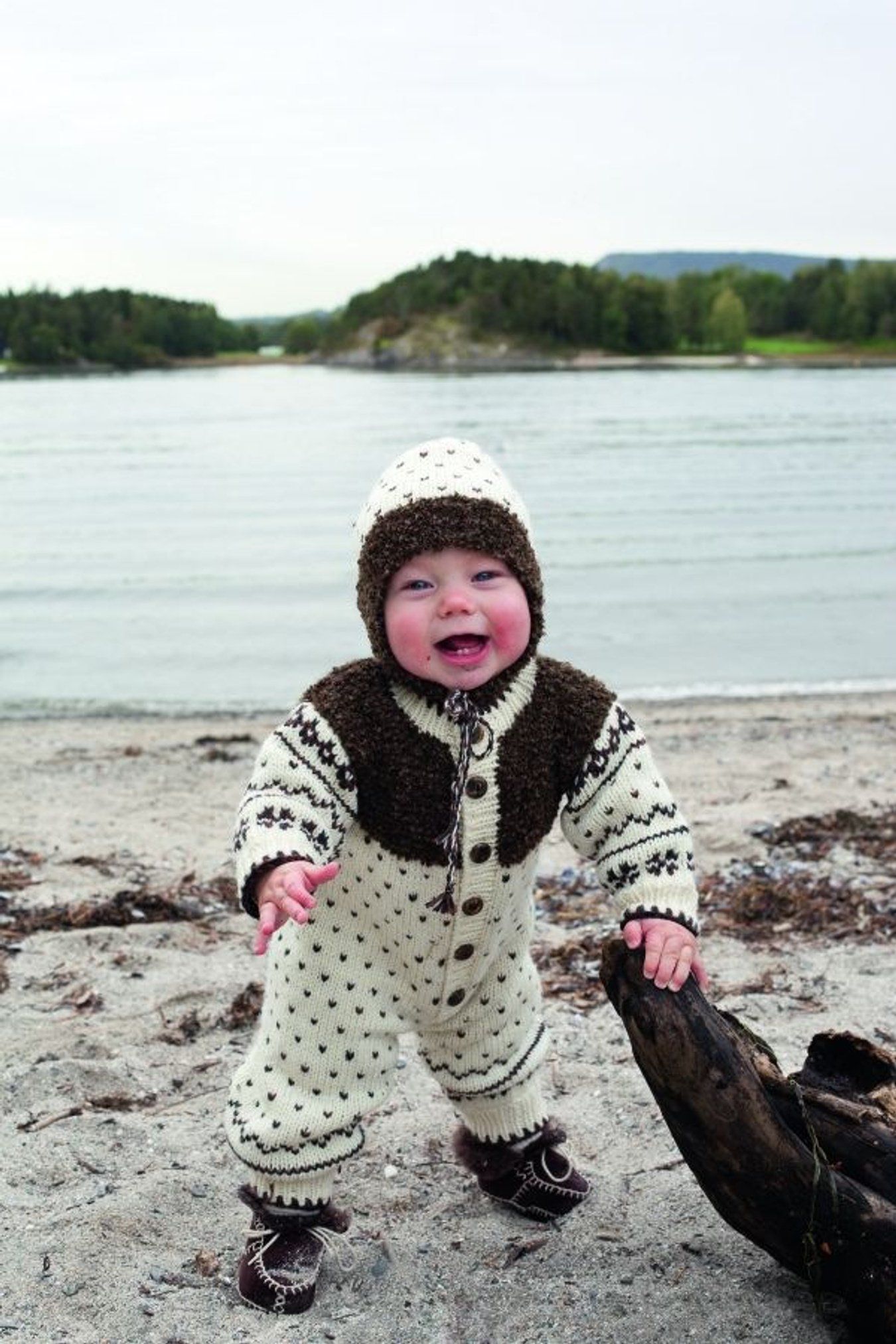 Bukser, jakke, vest og lue-Baby 17 - 2 Bukser, jakke, vest og lue