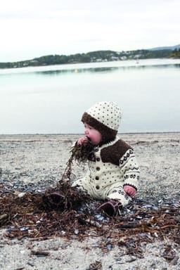 Bukser, jakke, vest og lue-Baby 17 - 2 Bukser, jakke, vest og lue