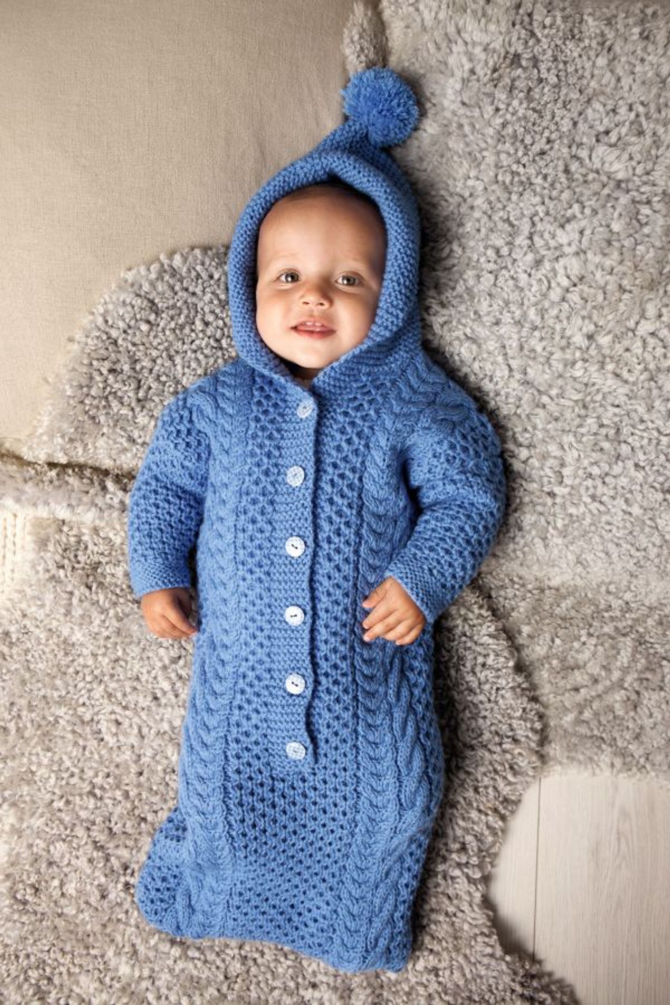 Baby Babypose med hette-Baby 20-6 - Babypose med hette