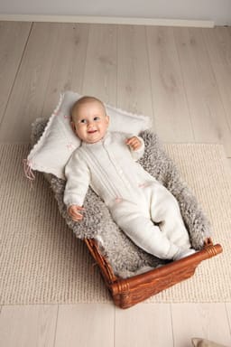 Baby Dress, teppe og pute-Baby 20-5 - Dress, teppe og pute