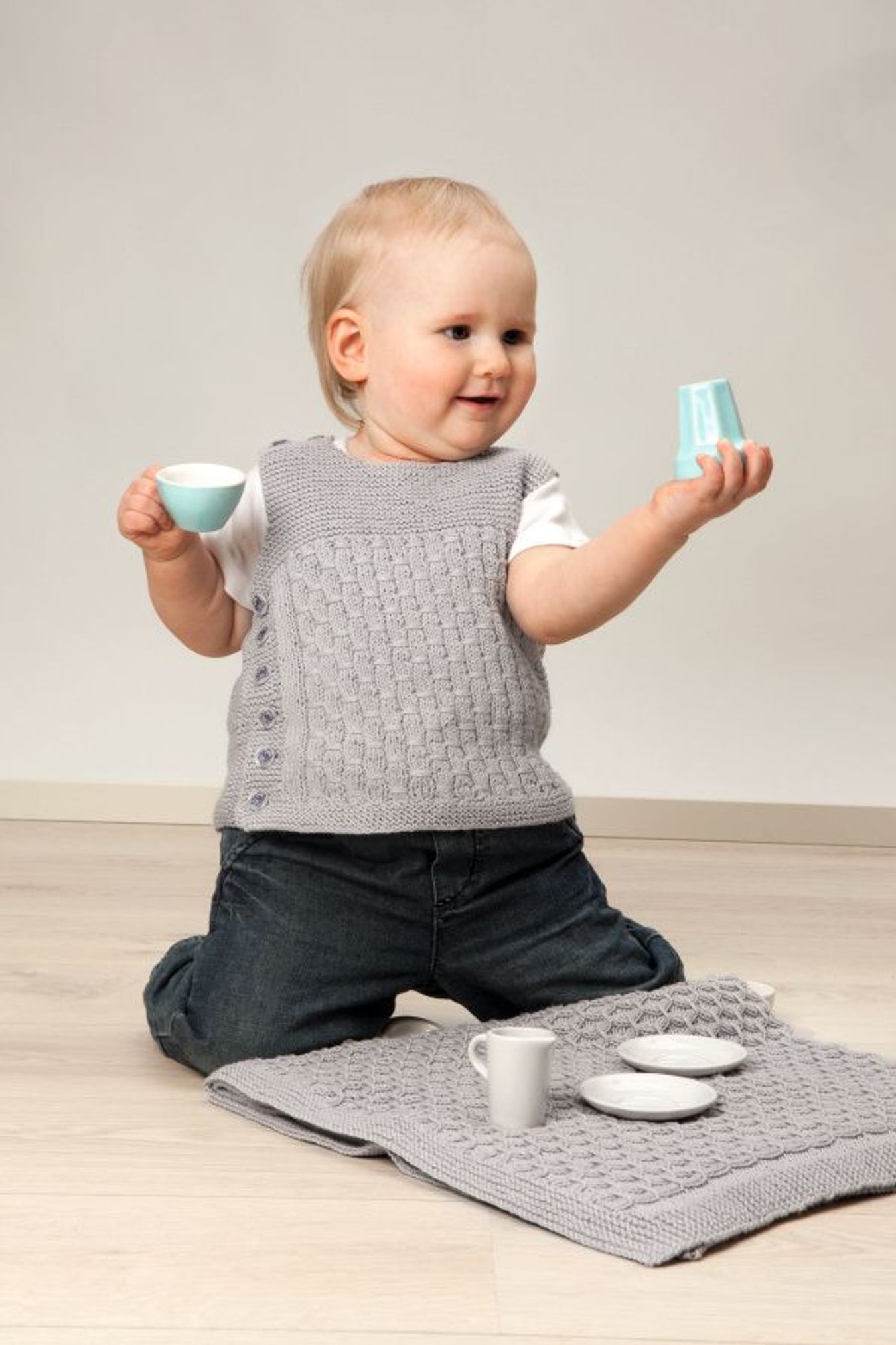 Baby Vest og teppe med vaffelmønster-Baby 22-8 - Vest og teppe med vaffelmønster