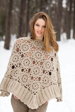 Alpakka Heklet poncho med løs hals-Alpakka 10-18 - Heklet poncho med løs hals