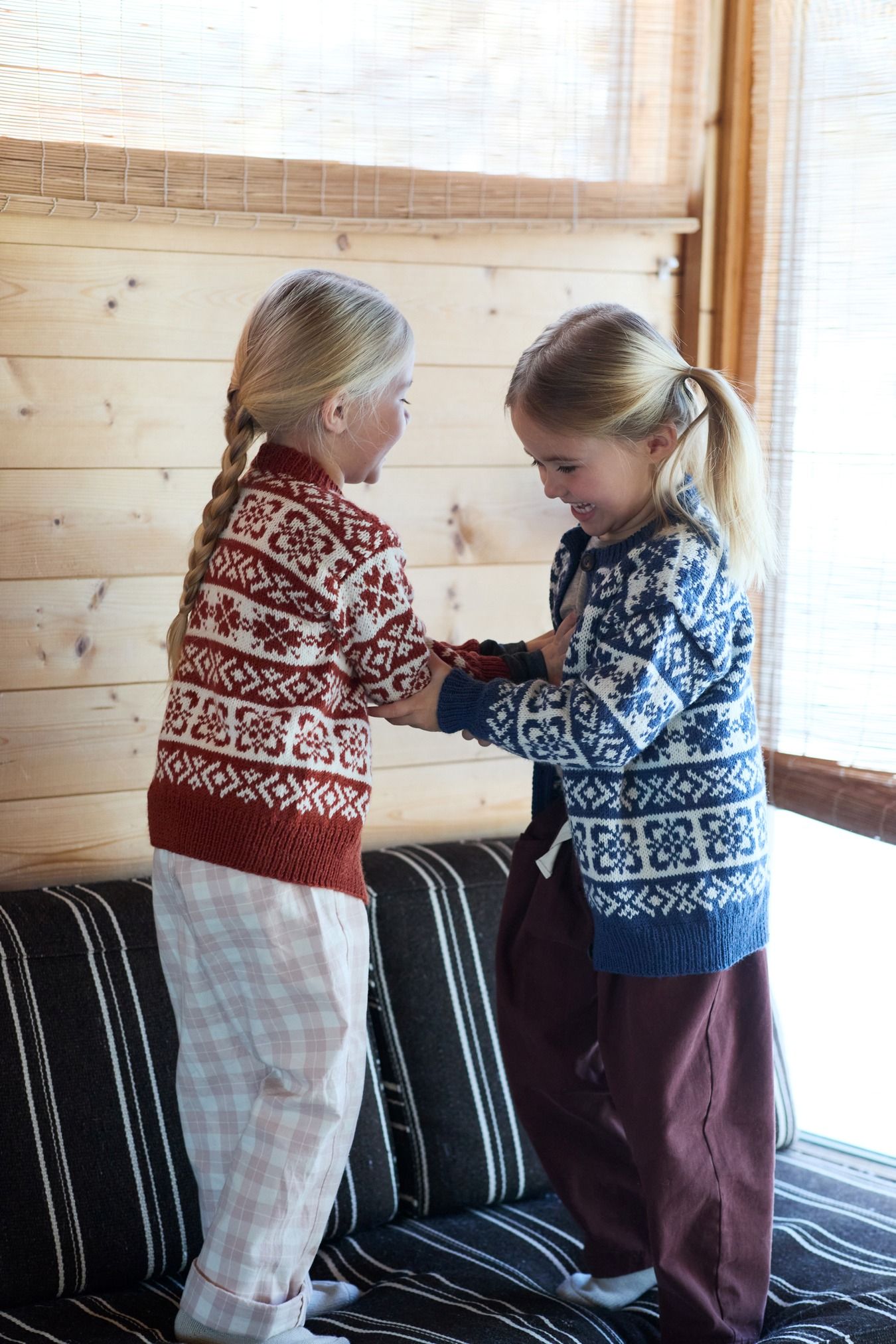 470 Hyttekofta til barn-470 Hyttekofta til barn